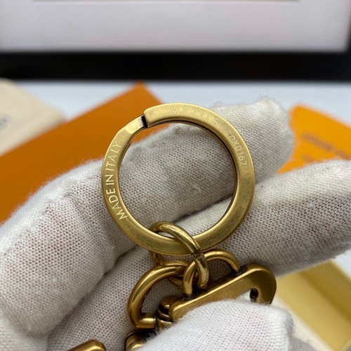 ブランドキーホルダー角部分ディテール